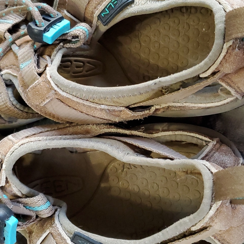 Keen Shoes - Picture 5 of 11